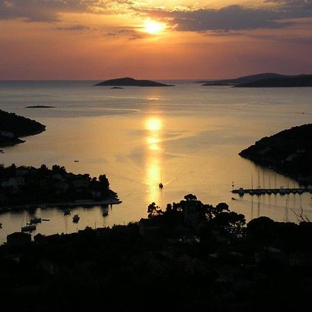 Apartmani Conar Veliki Drvenik Buitenkant foto