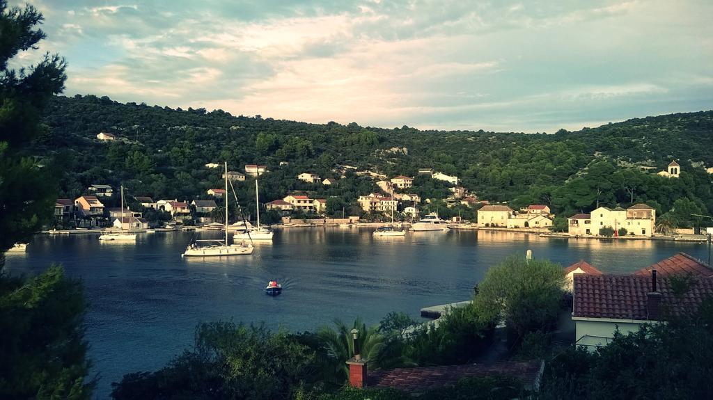 Apartmani Conar Veliki Drvenik Buitenkant foto