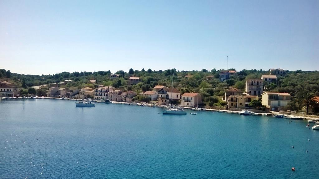 Apartmani Conar Veliki Drvenik Buitenkant foto