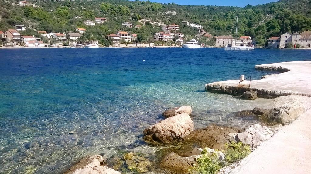 Apartmani Conar Veliki Drvenik Buitenkant foto