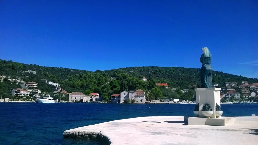 Apartmani Conar Veliki Drvenik Buitenkant foto