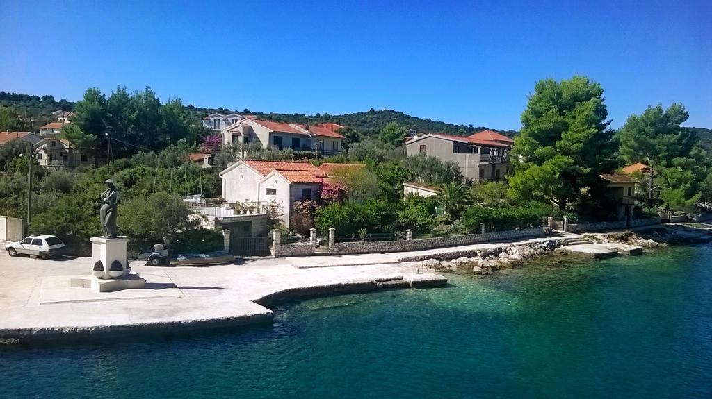 Apartmani Conar Veliki Drvenik Buitenkant foto