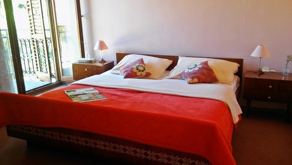 Apartmani Conar Veliki Drvenik Buitenkant foto
