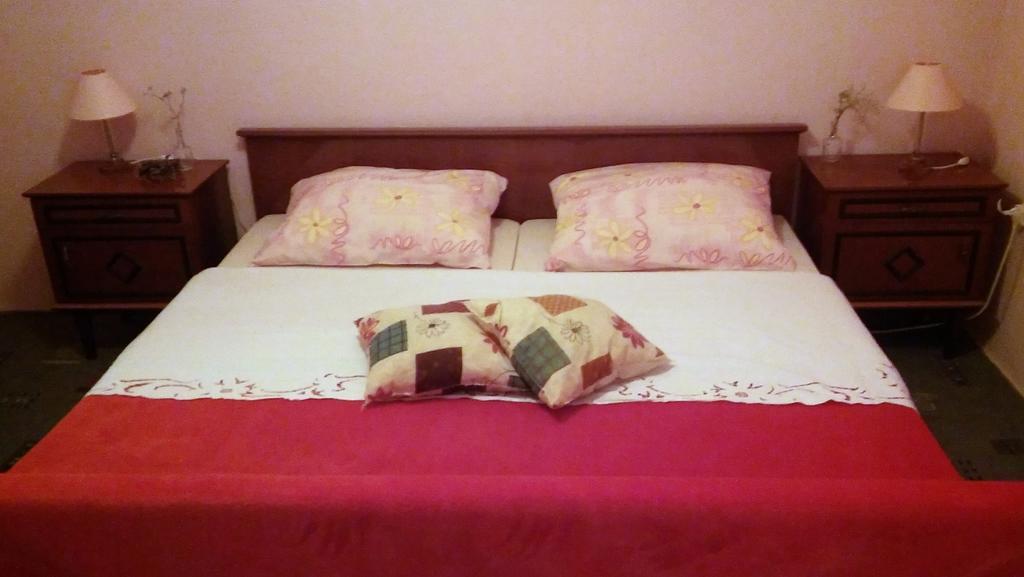 Apartmani Conar Veliki Drvenik Buitenkant foto