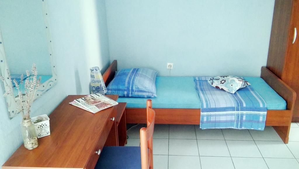 Apartmani Conar Veliki Drvenik Buitenkant foto
